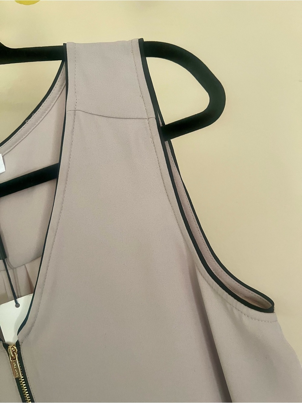 Calvin Klein  Zip-Front V-Neck Tank - Picture 5 of 7